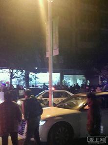 围观吃瓜打架视频大全,吃瓜打架视频大全，揭秘网络暴力背后的真相