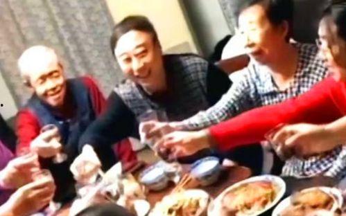 杭州聚众吃瓜视频曝光是真的吗,杭州聚众吃瓜视频真实性揭秘