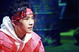 易烊千玺震惊吃瓜事件视频,娱乐圈新瓜王诞生？